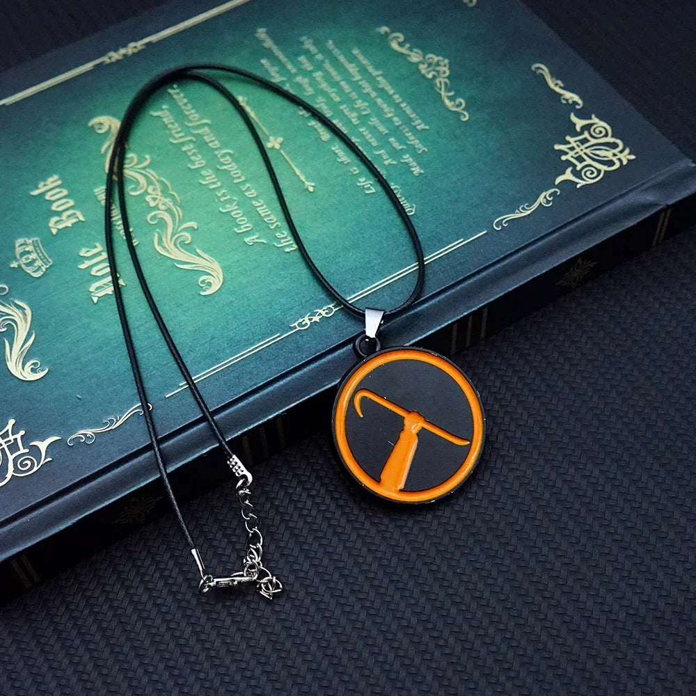 Half-Life Lambda Crowbar Necklace & Keychain