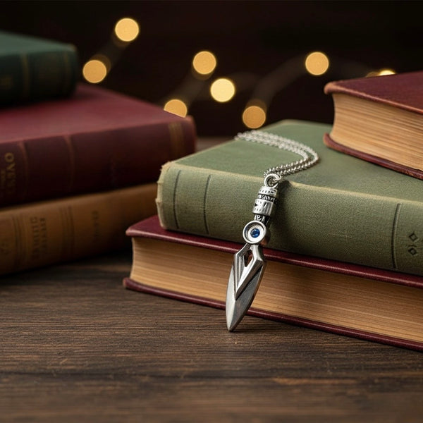 Metal Silver Valorant Blade Storm necklace featuring design inspired by Jett’s throwing knives from the popular video game.
